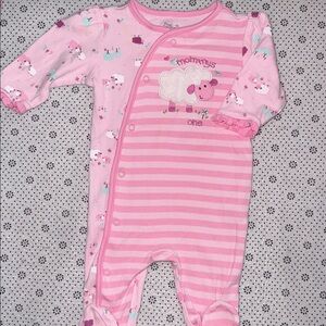 🛍CUTE LITTLE GIRLS SLEEPER SIZE 6 MONTHS 🛍